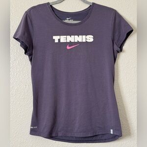 W Sz.M Nike Dry-Fit Plum Purple Tennis Baby Doll Tee Sports Outdoor Performance
